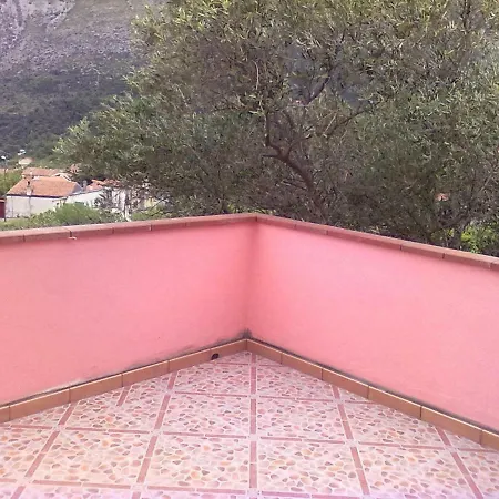 Hébergement de vacances Lopa *