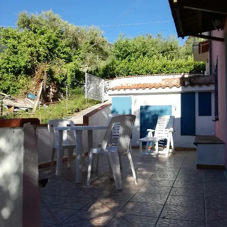 Hébergement de vacances Lopa *